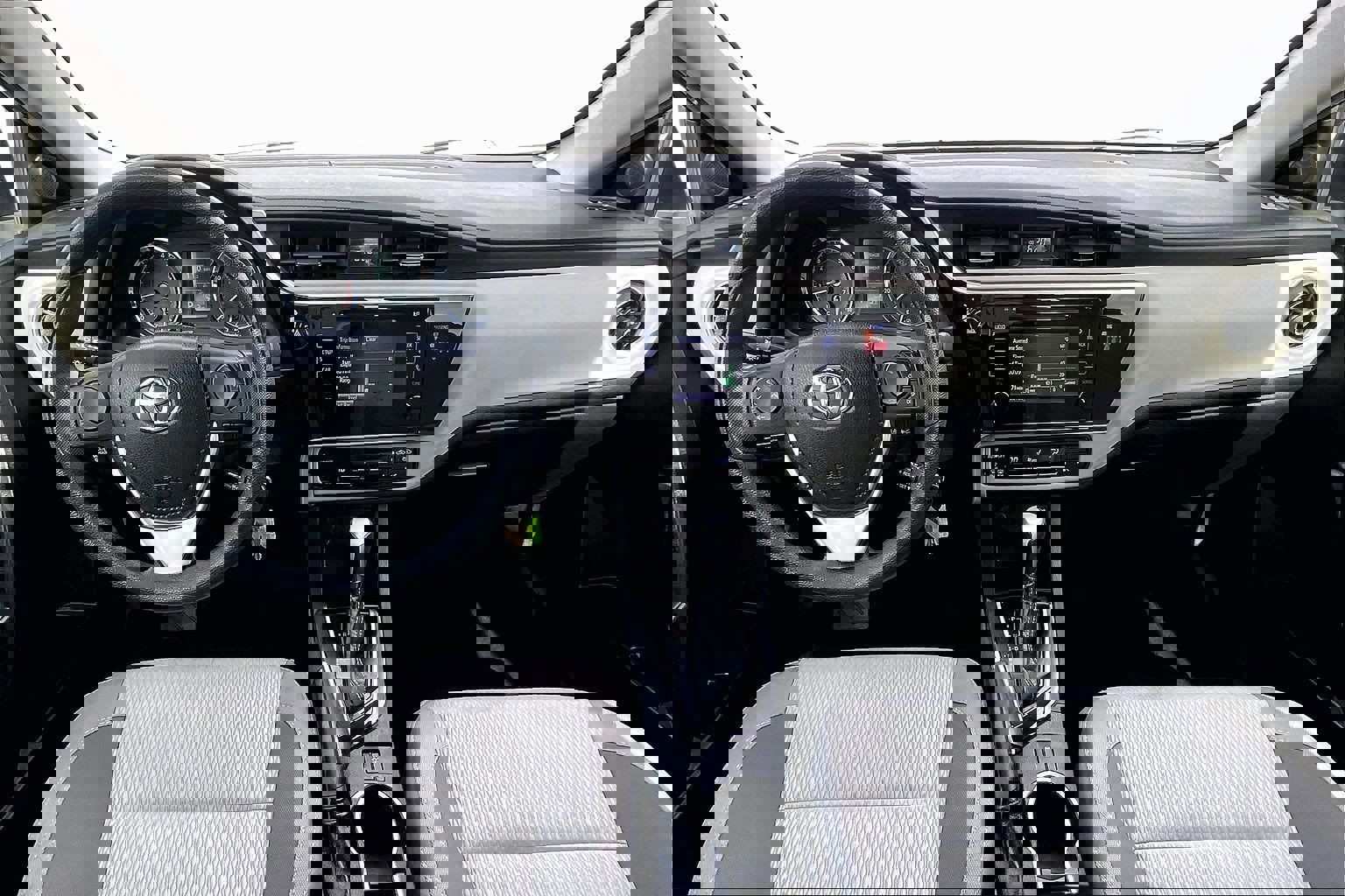 Used 2019 Toyota Corolla L image 14