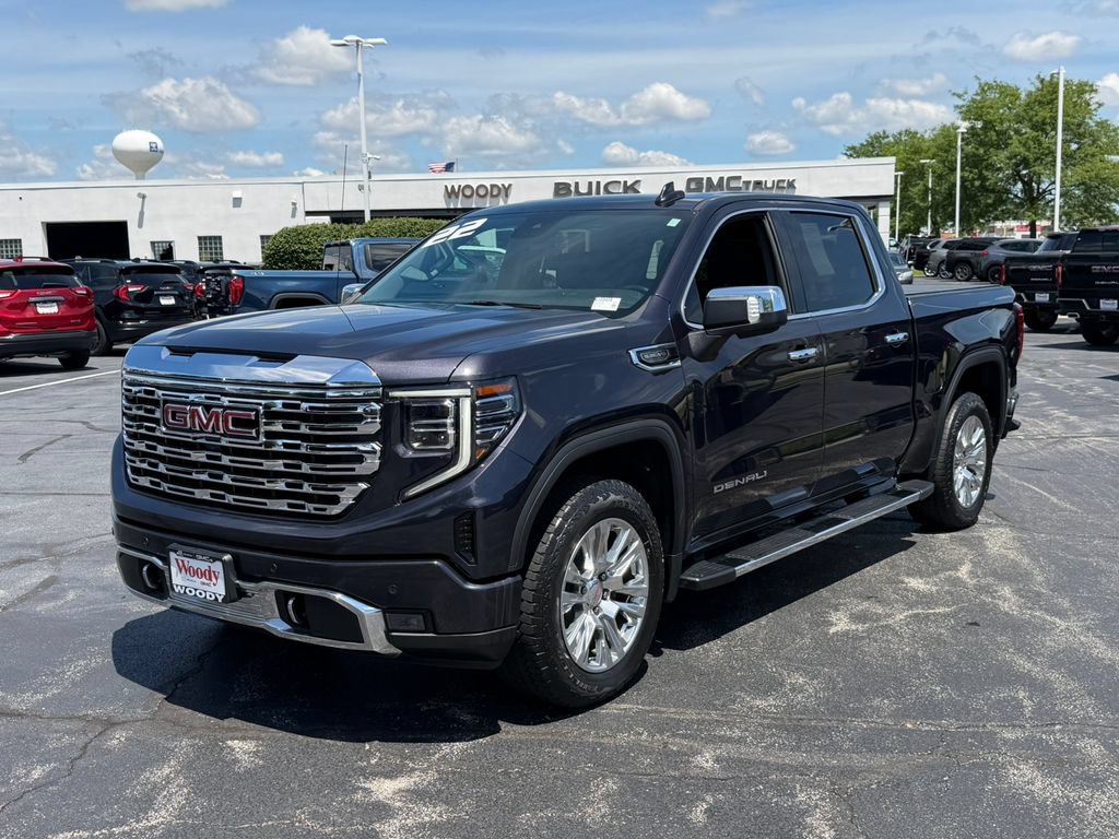 Used 2022 GMC Sierra 1500 Denali AWD/4WD image 2