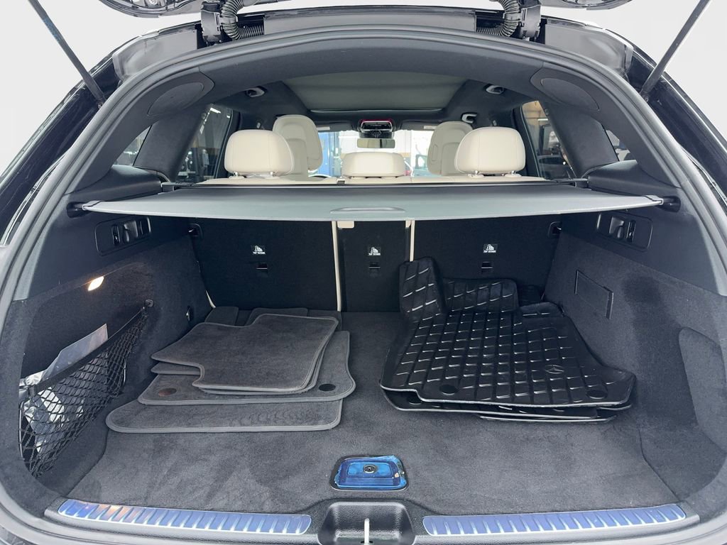 Used 2024 Mercedes-Benz GLC 300 4MATIC image 17