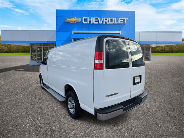 Used 2024 Chevrolet Express 2500 w/ Driver Convenience Package image 7