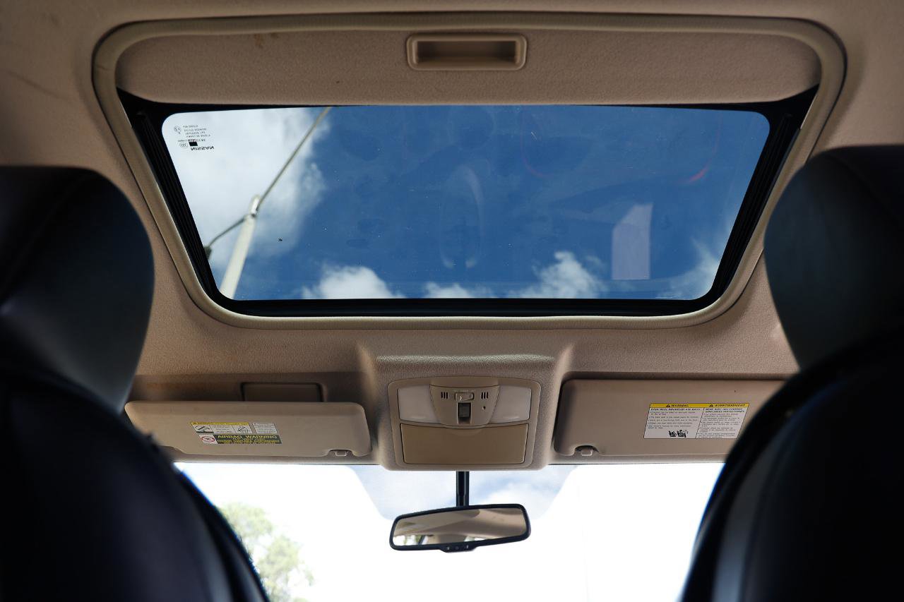 Used 2011 Nissan Rogue SV w/ SL Pkg image 22