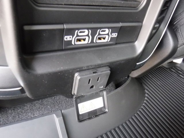 New 2026 RAM 1500 4x4 Crew Cab image 39