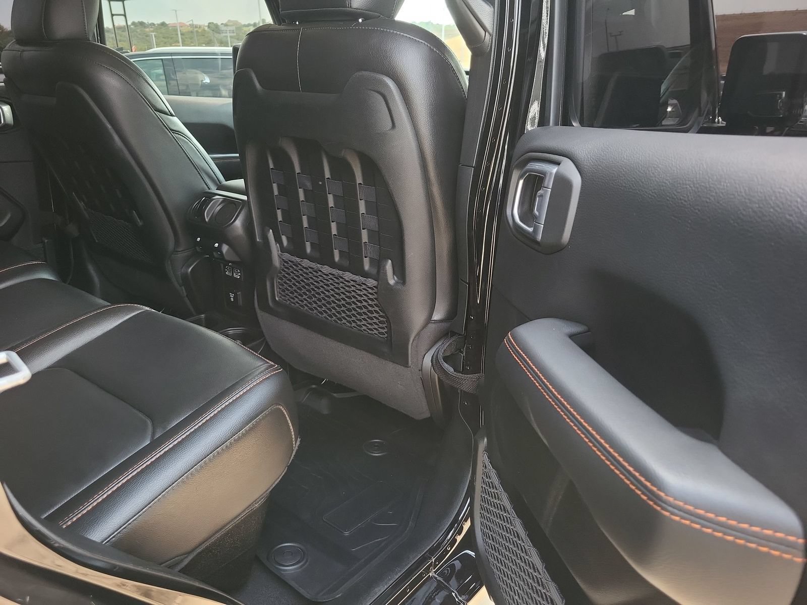 Used 2021 Jeep Gladiator Mojave AWD/4WD image 27
