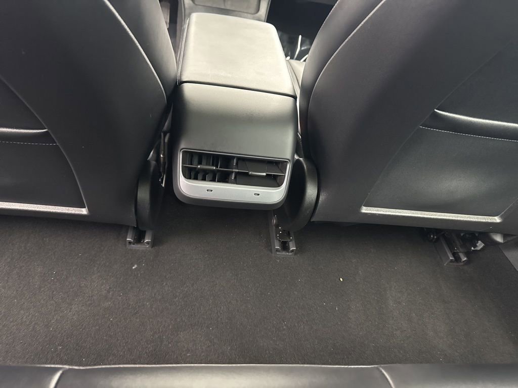 Used 2023 Tesla Model 3 Standard Range image 27
