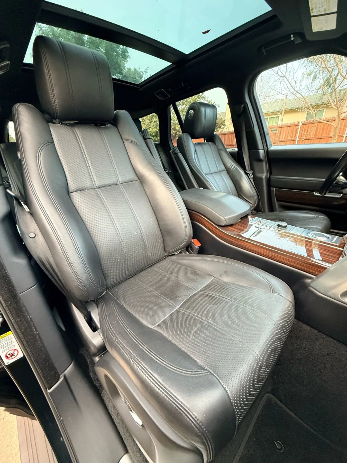 Used 2016 Land Rover Range Rover HSE image 31