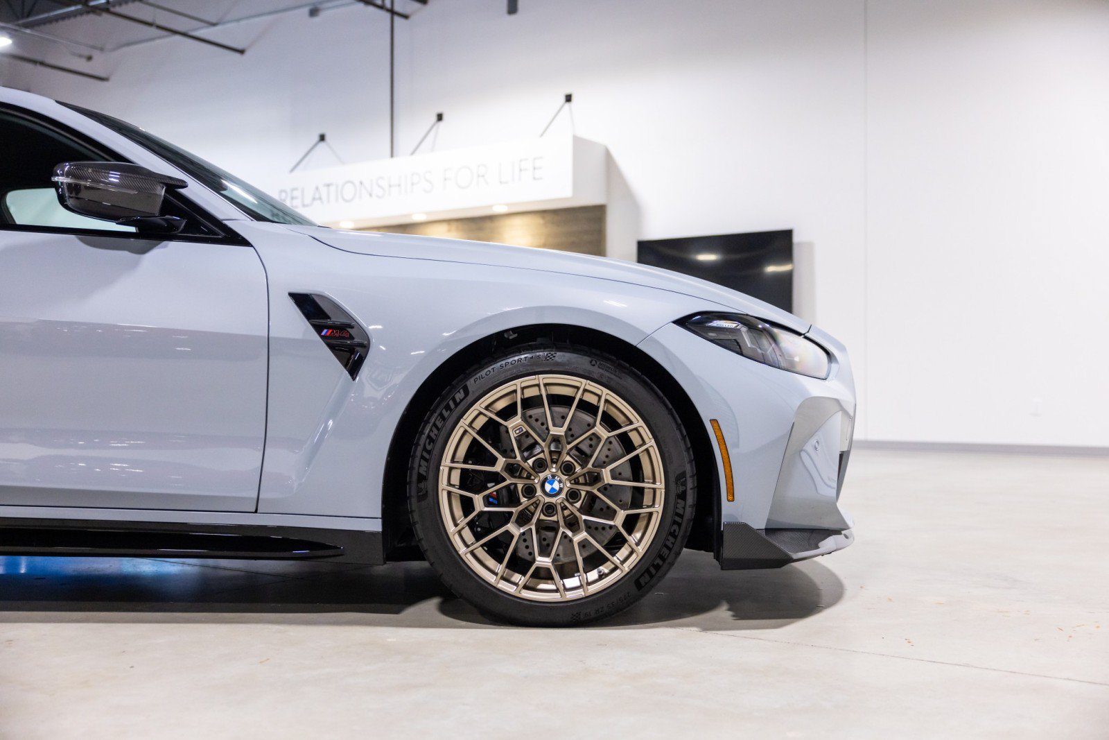 Used 2025 BMW M4 CS AWD/4WD image 28