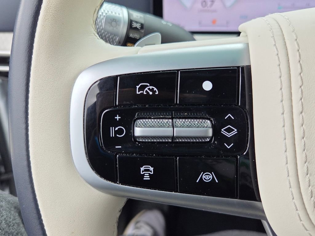 Used 2025 Genesis GV80 3.5T Prestige image 23