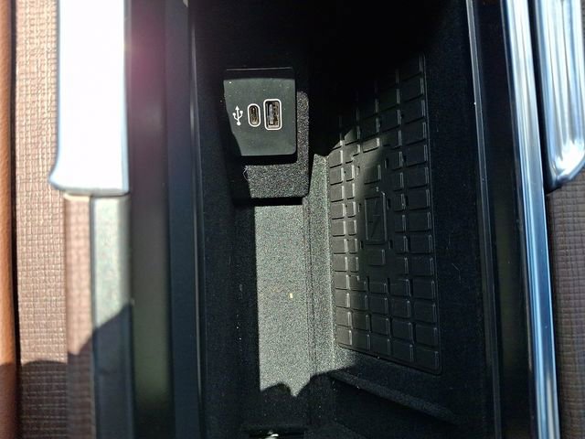 Used 2025 Lincoln Navigator L Reserve image 25