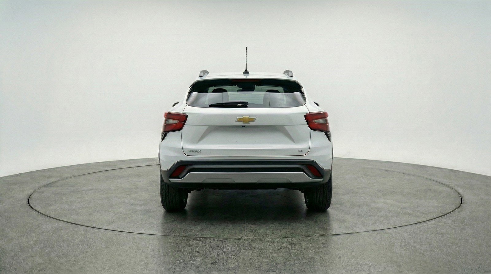 Used 2025 Chevrolet Trax LT w/ LT Convenience Package FWD image 7