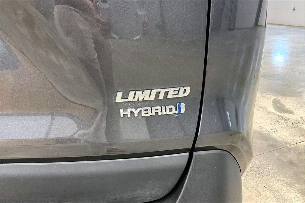 Used 2021 Toyota RAV4 Limited AWD/4WD image 24
