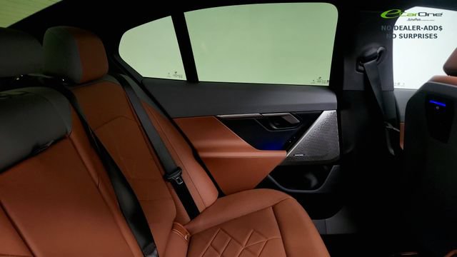Used 2026 BMW 530i w/ M Sport Package RWD image 39