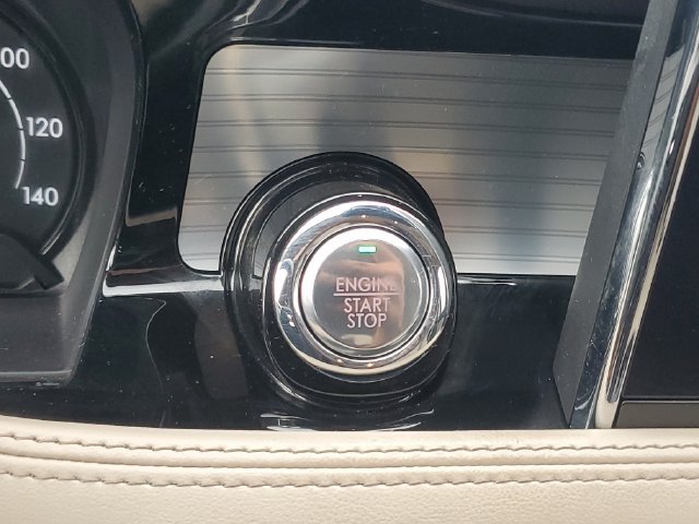 Used 2021 Lincoln Corsair FWD image 24