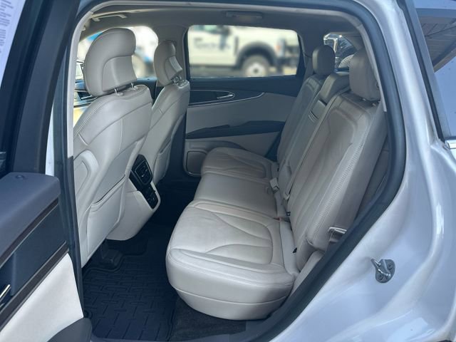 Used 2016 Lincoln MKX Reserve w/ Climate Package AWD/4WD image 24
