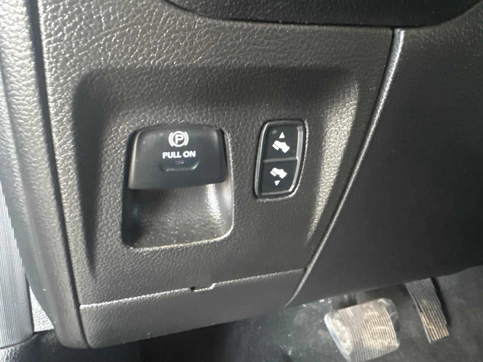 Used 2020 RAM 1500 Big Horn AWD/4WD image 12