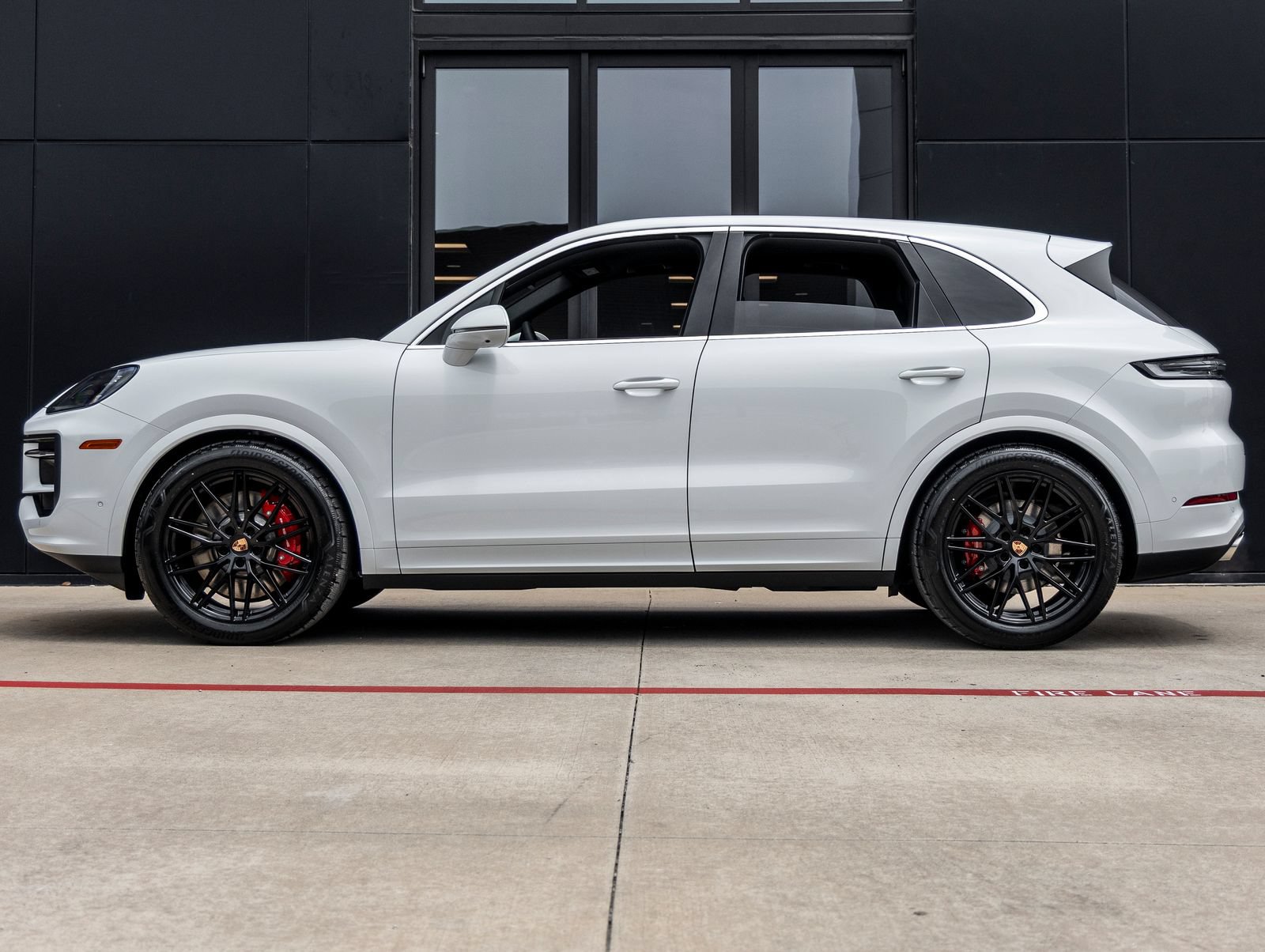 New 2026 Porsche Cayenne S AWD/4WD image 2