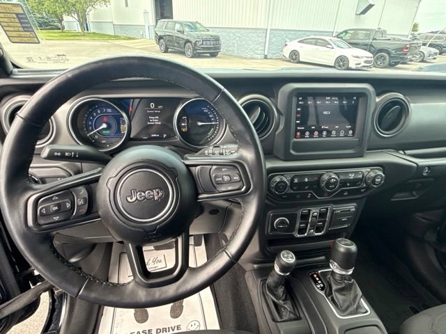 Used 2023 Jeep Wrangler Unlimited w/ Cold Weather Group AWD/4WD image 16