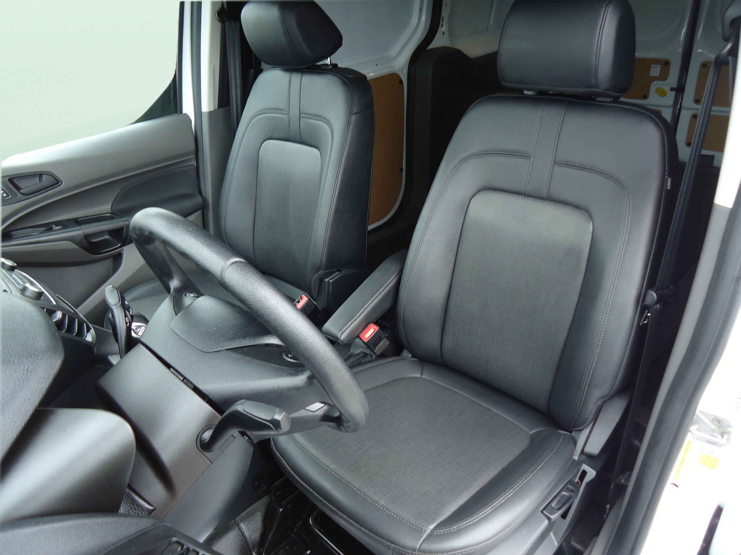 Used 2020 Ford Transit Connect XL FWD image 21