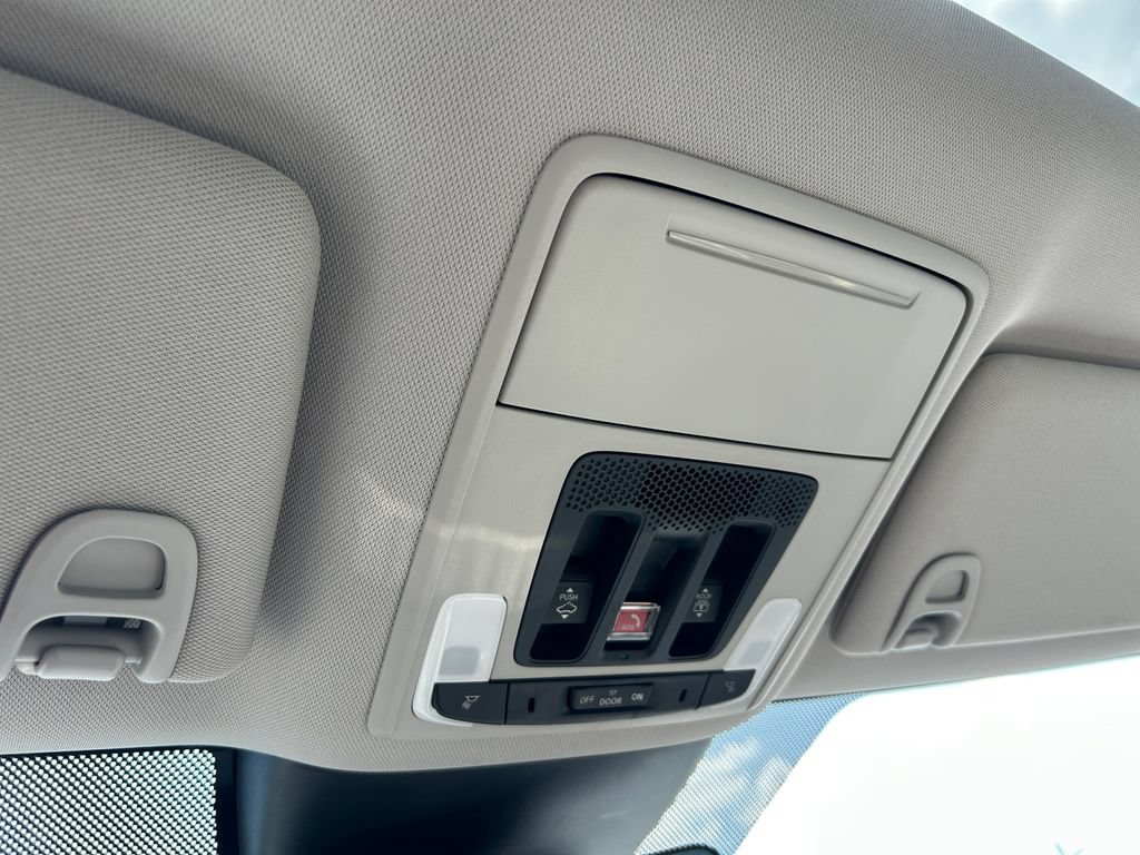 New 2026 Honda Pilot Touring image 26