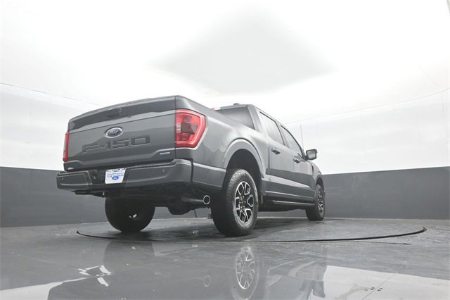 Certified 2022 Ford F150 XLT w/ Equipment Group 302A High image 31