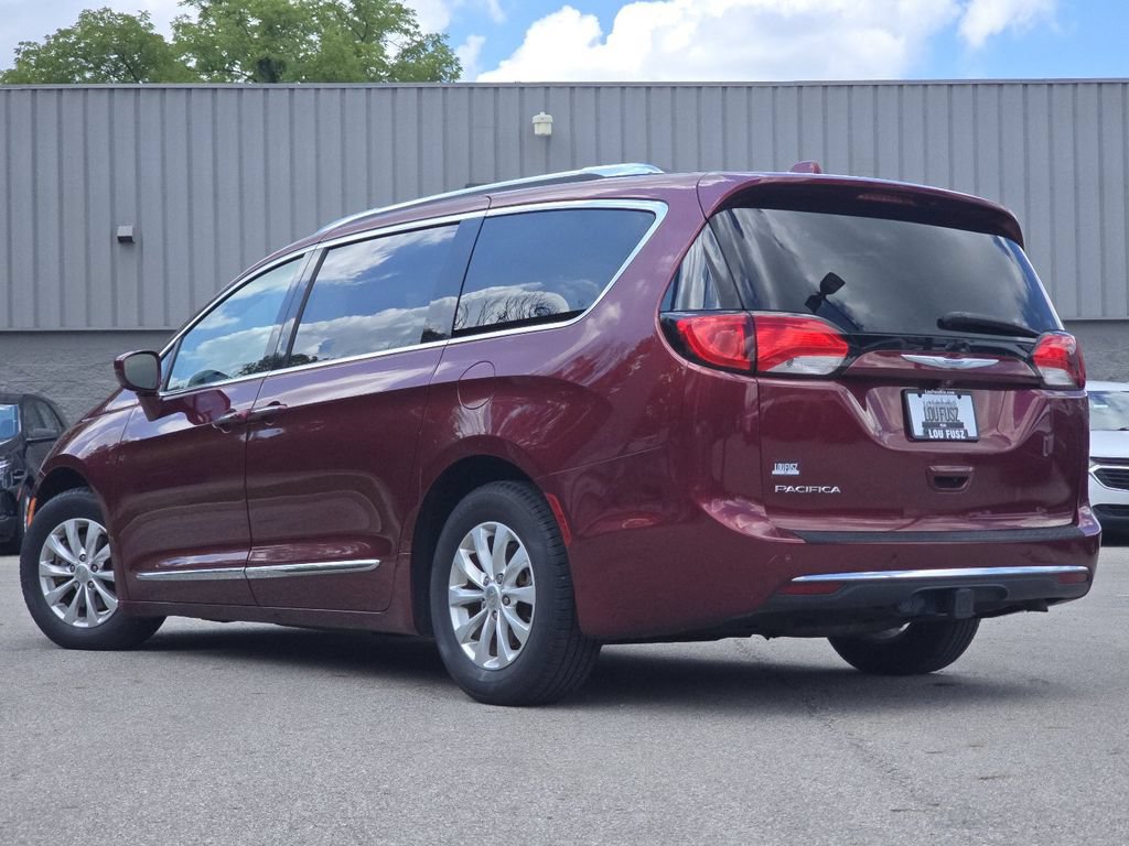 Used 2018 Chrysler Pacifica Touring-L Plus FWD image 13