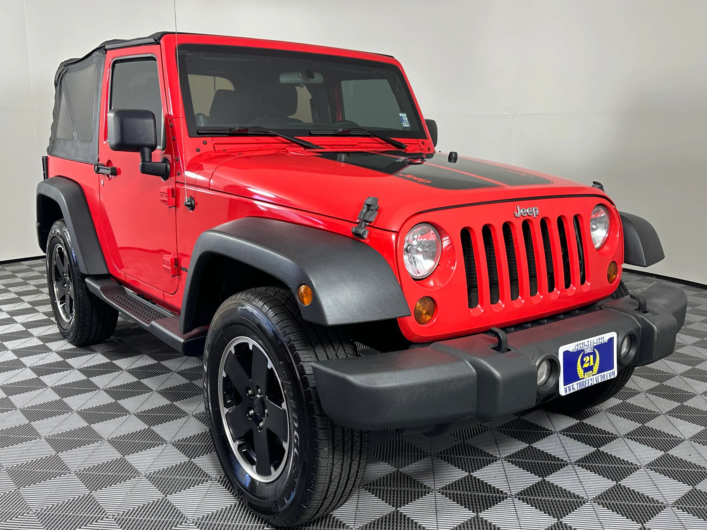 Used 2013 Jeep Wrangler Sport w/ Connectivity Group AWD/4WD image 6