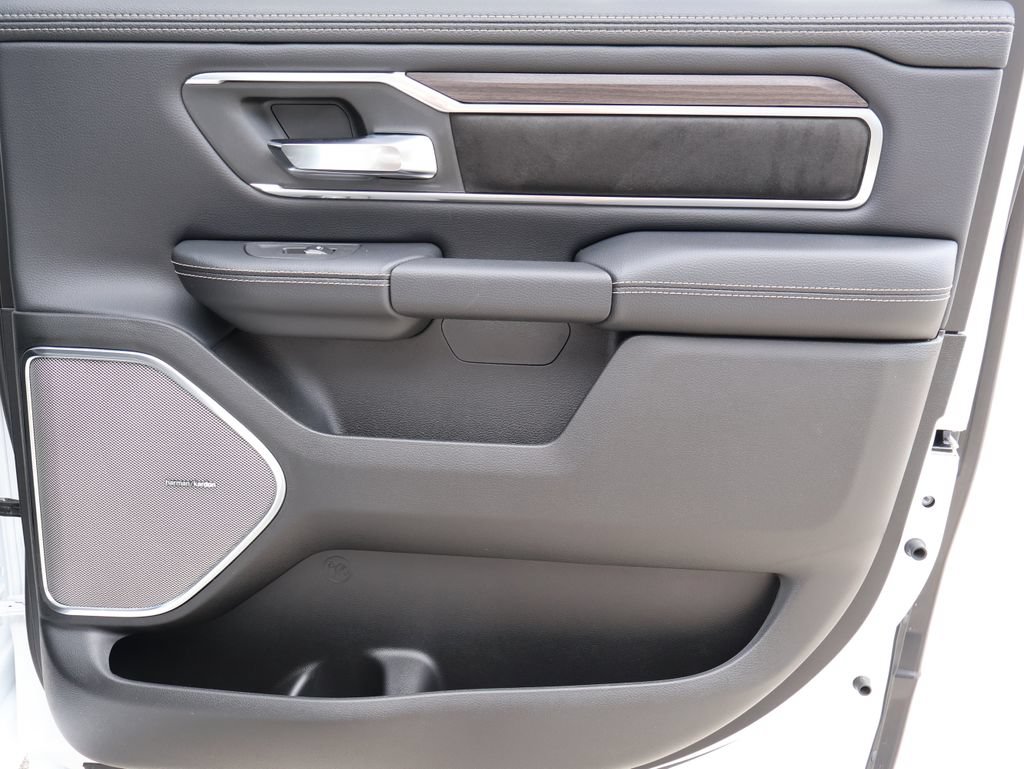 New 2026 RAM 1500 Laramie w/ Night Edition AWD/4WD image 10