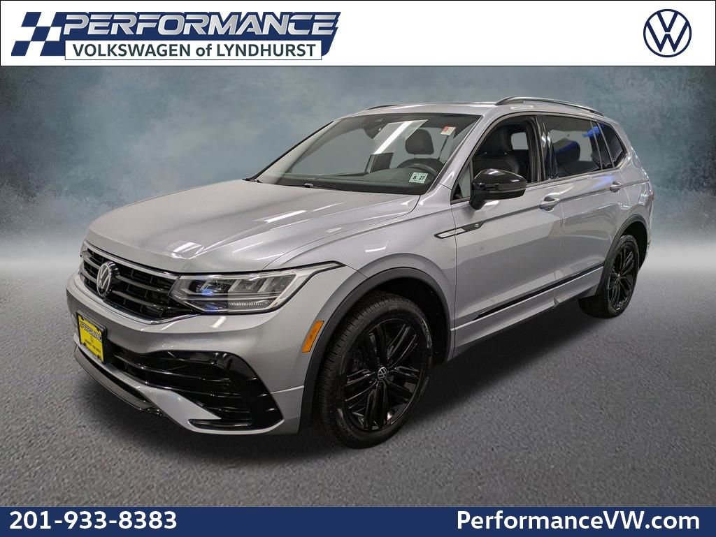 Used 2022 Volkswagen Tiguan SE R-Line image 1