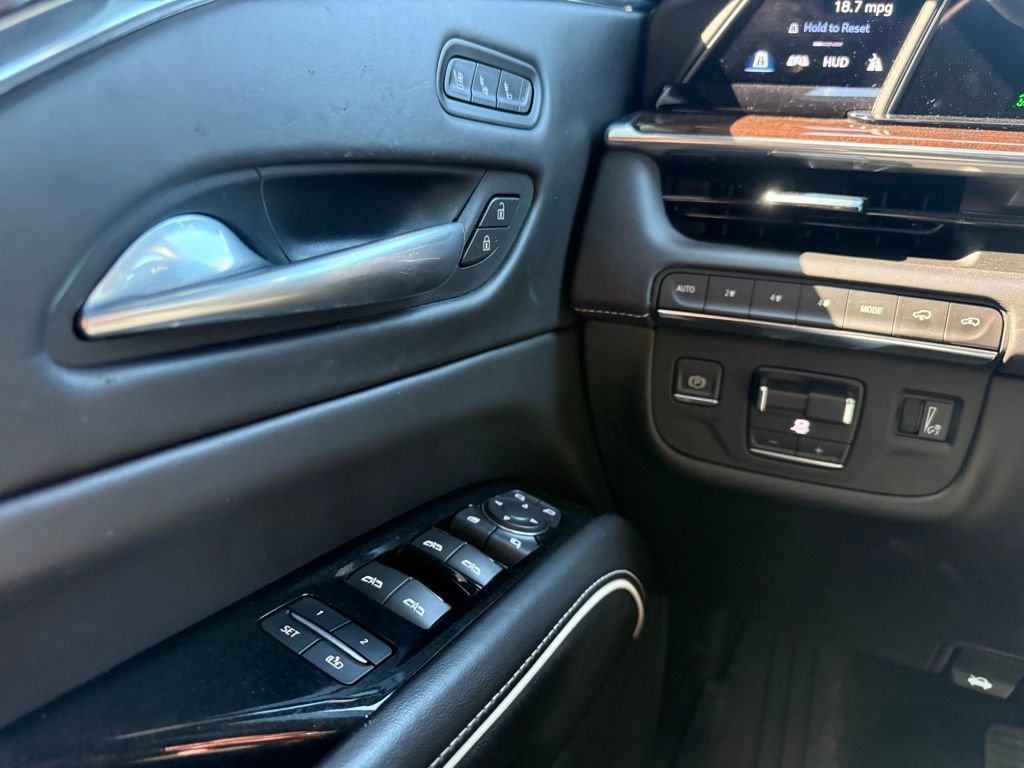 Used 2021 Cadillac Escalade Sport Platinum image 8