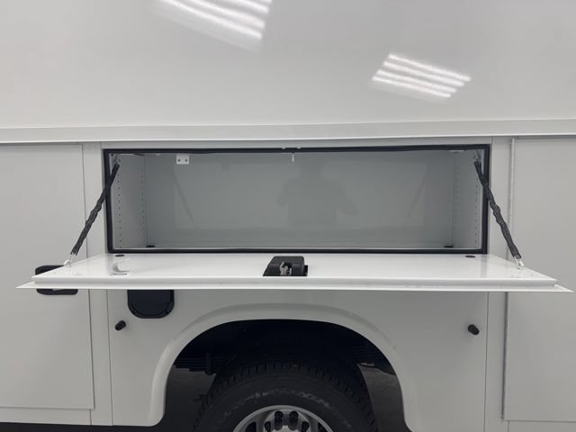 New 2026 Chevrolet Express 3500 w/ Power Convenience Package RWD image 23