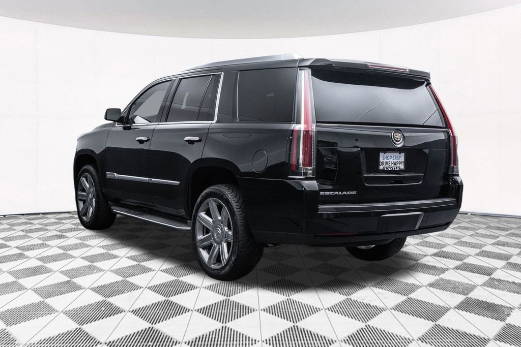 Used 2015 Cadillac Escalade Luxury image 8