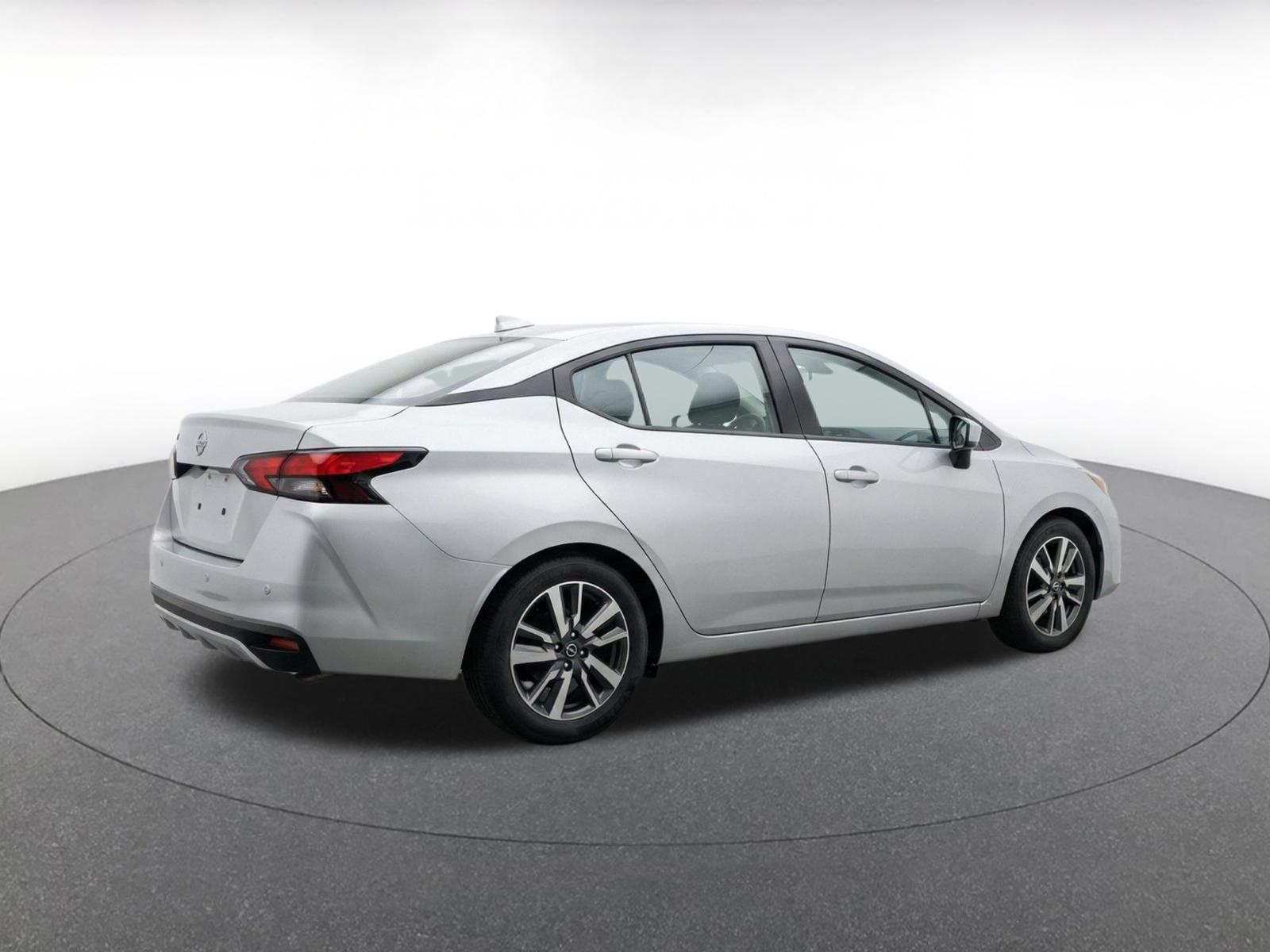 Used 2025 Nissan Versa SV FWD image 21