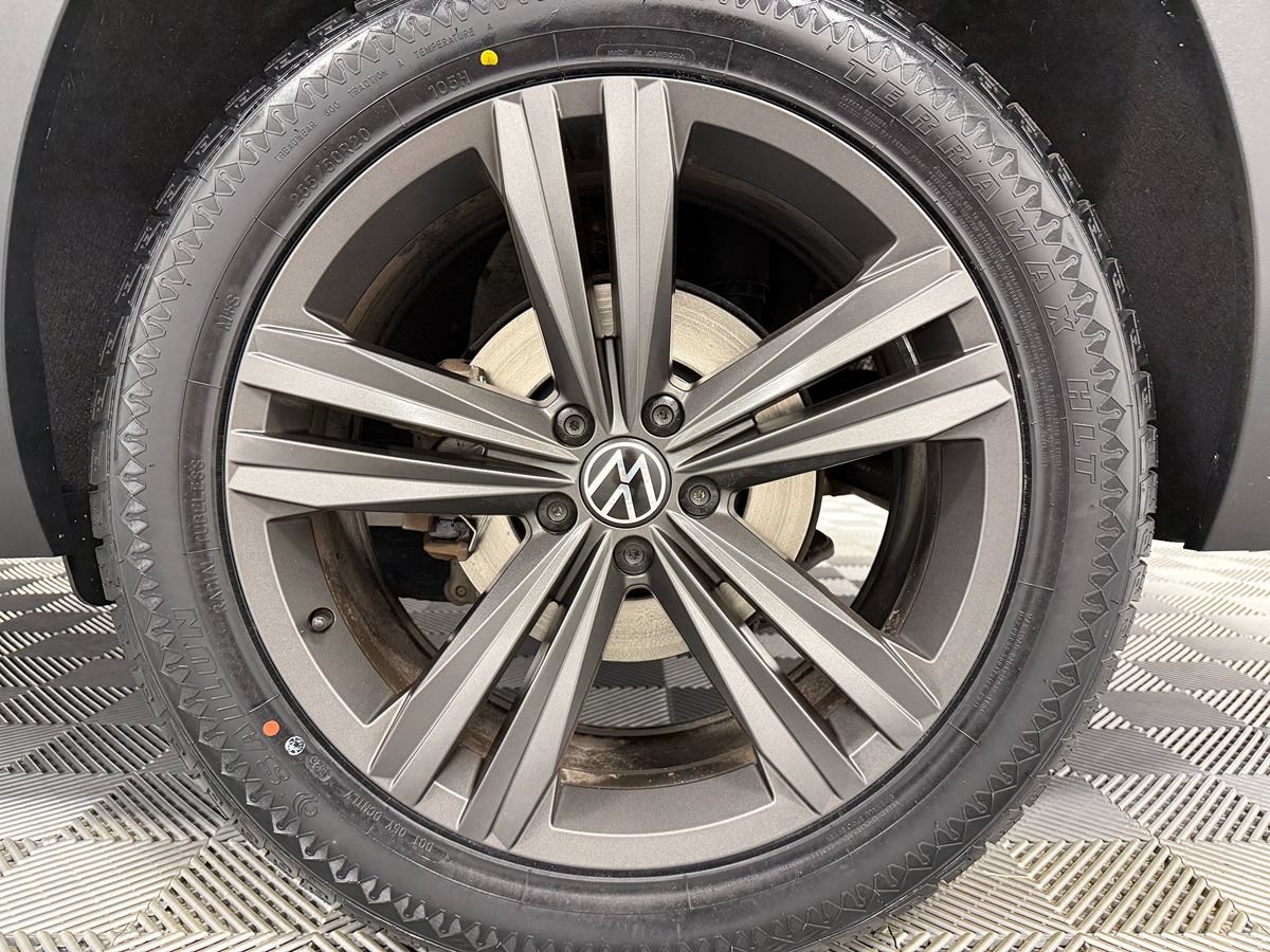 Used 2022 Volkswagen Atlas SEL R-Line AWD/4WD image 39