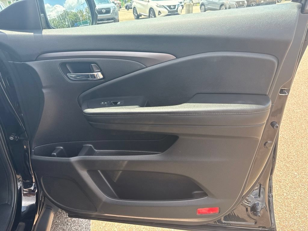 Used 2021 Honda Passport Sport image 25
