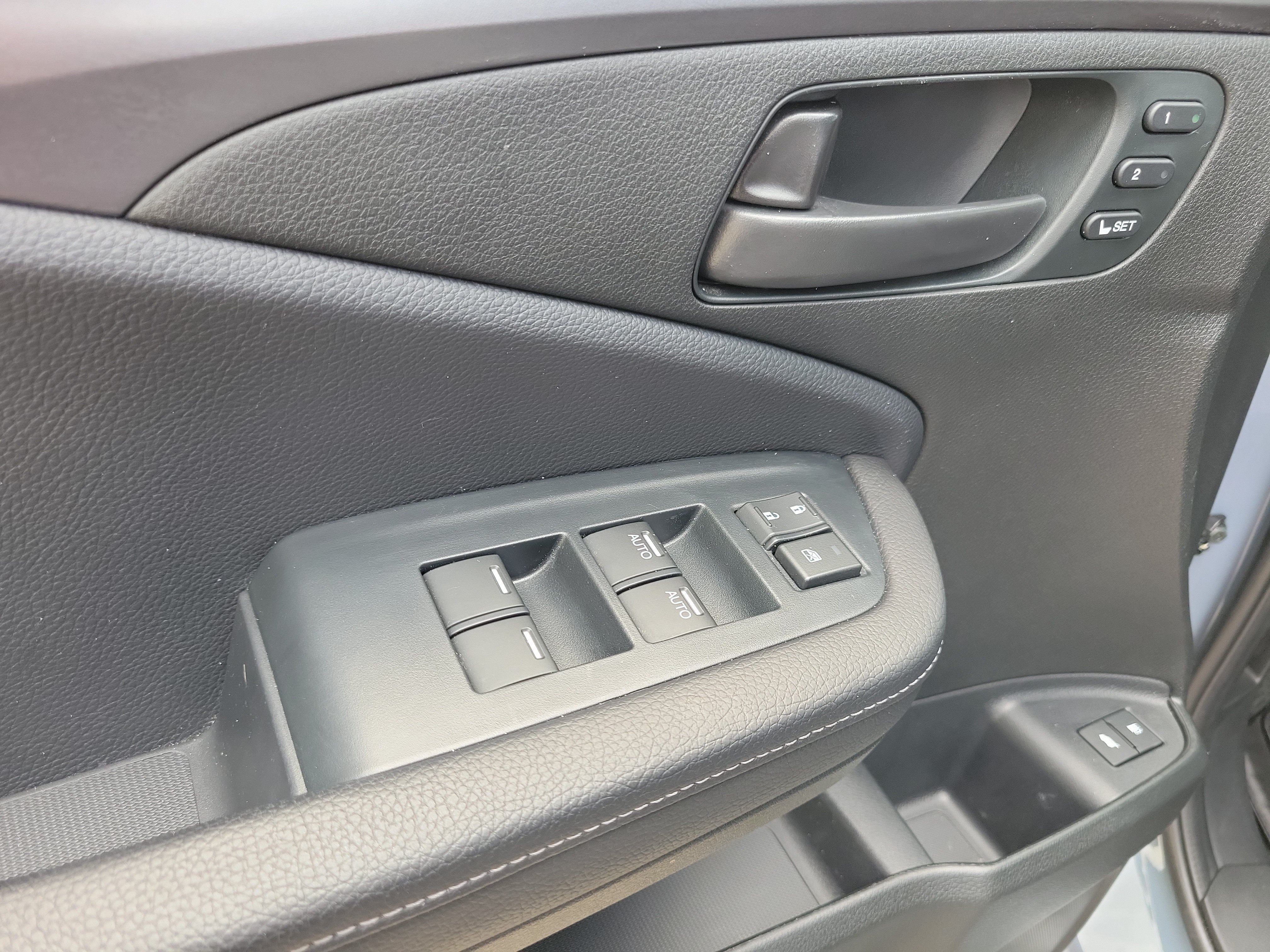 Used 2023 Honda Passport EX-L image 22