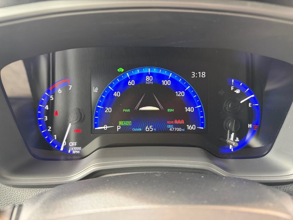 Used 2021 Toyota Corolla LE FWD image 15