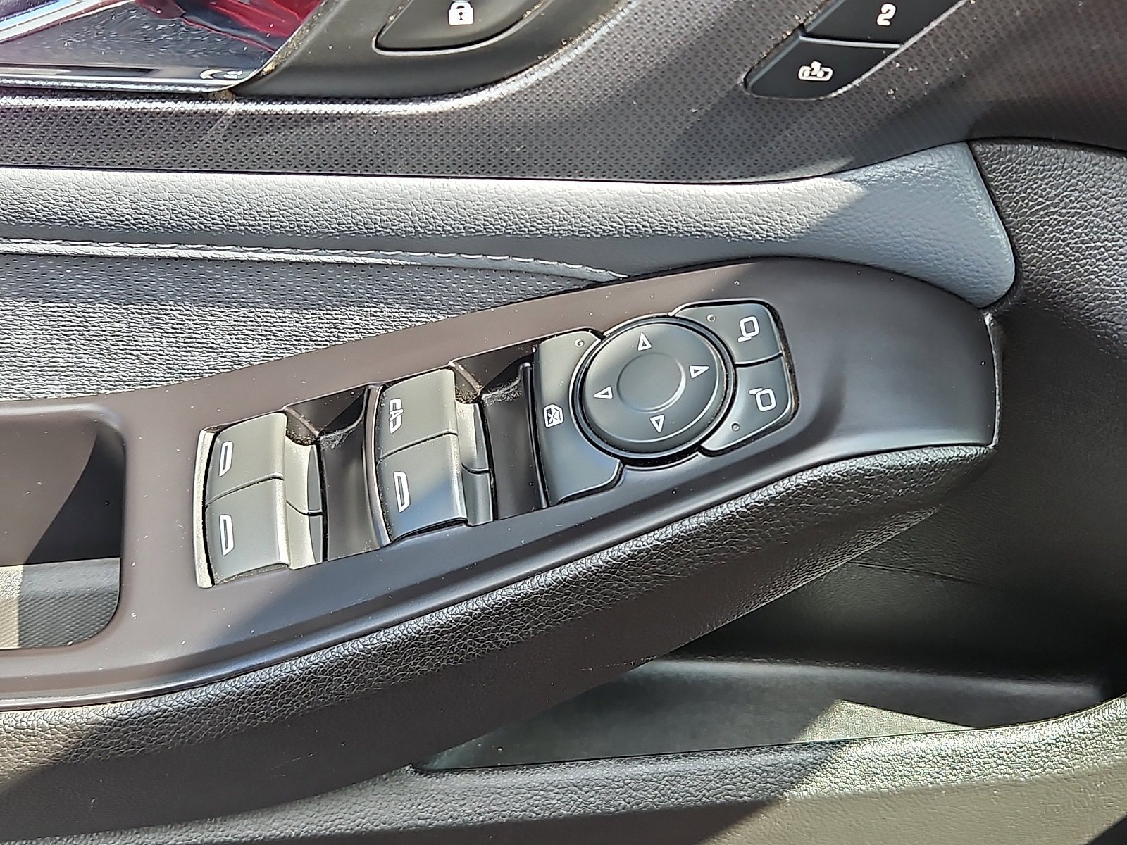Used 2019 Chevrolet Traverse Premier w/ Driver Confidence II Package FWD image 17