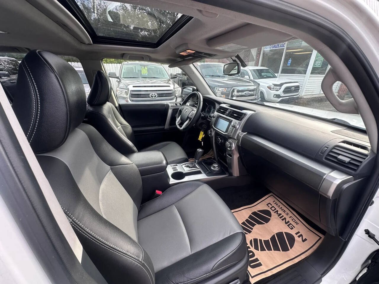 Used 2016 Toyota 4Runner SR5 Premium AWD/4WD image 13