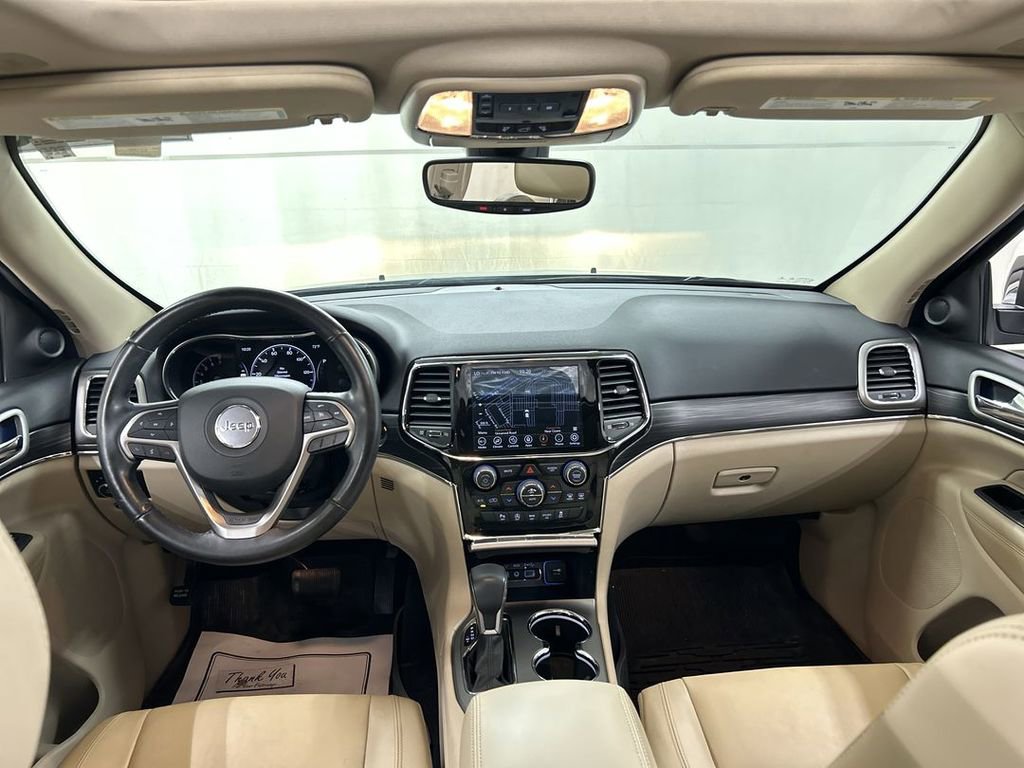 Used 2020 Jeep Grand Cherokee Limited AWD/4WD image 19