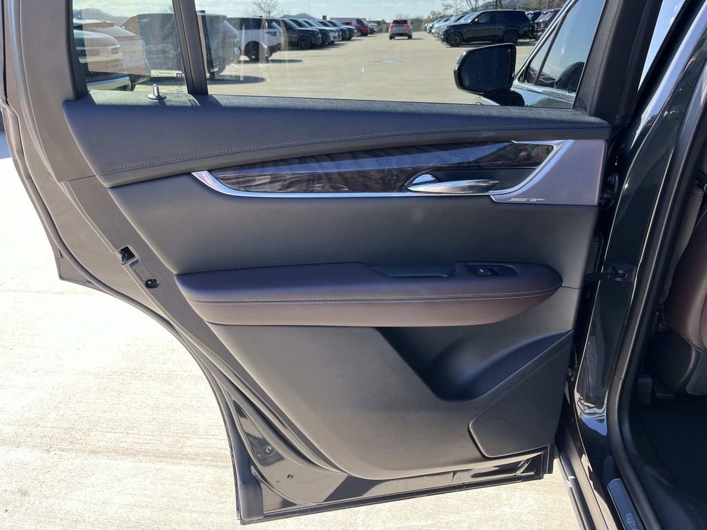 Used 2020 Cadillac XT6 Premium Luxury image 18