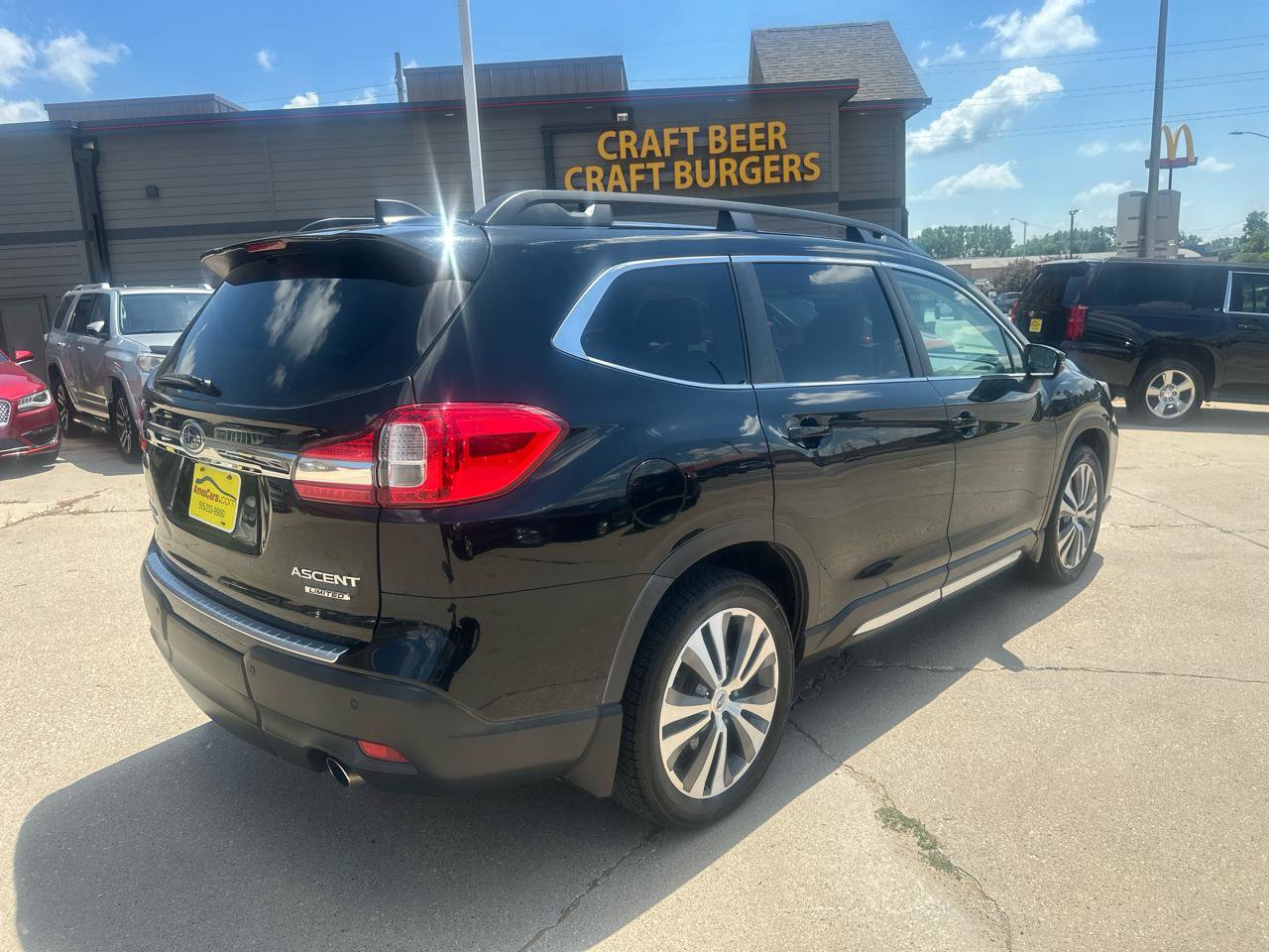 Used 2019 Subaru Ascent Limited w/ Popular Package #2A AWD/4WD image 3