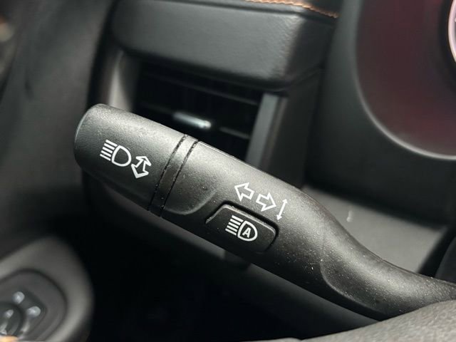 Used 2022 GMC Terrain AT4 w/ LPO, Floor Liner Package AWD/4WD image 21