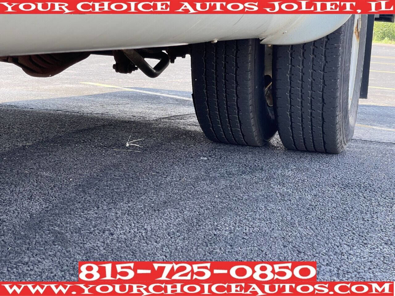 Used 2014 Chevrolet Express 4500 Extended w/ Shuttle Bus Package RWD image 14