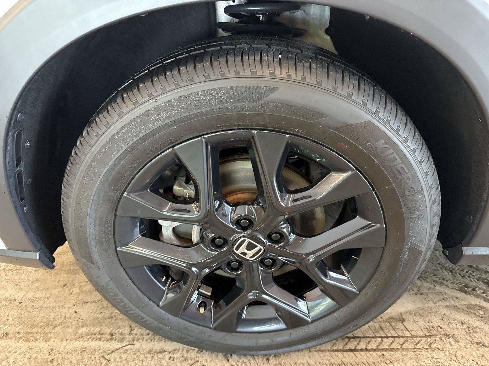 Used 2025 Honda HR-V Sport image 18