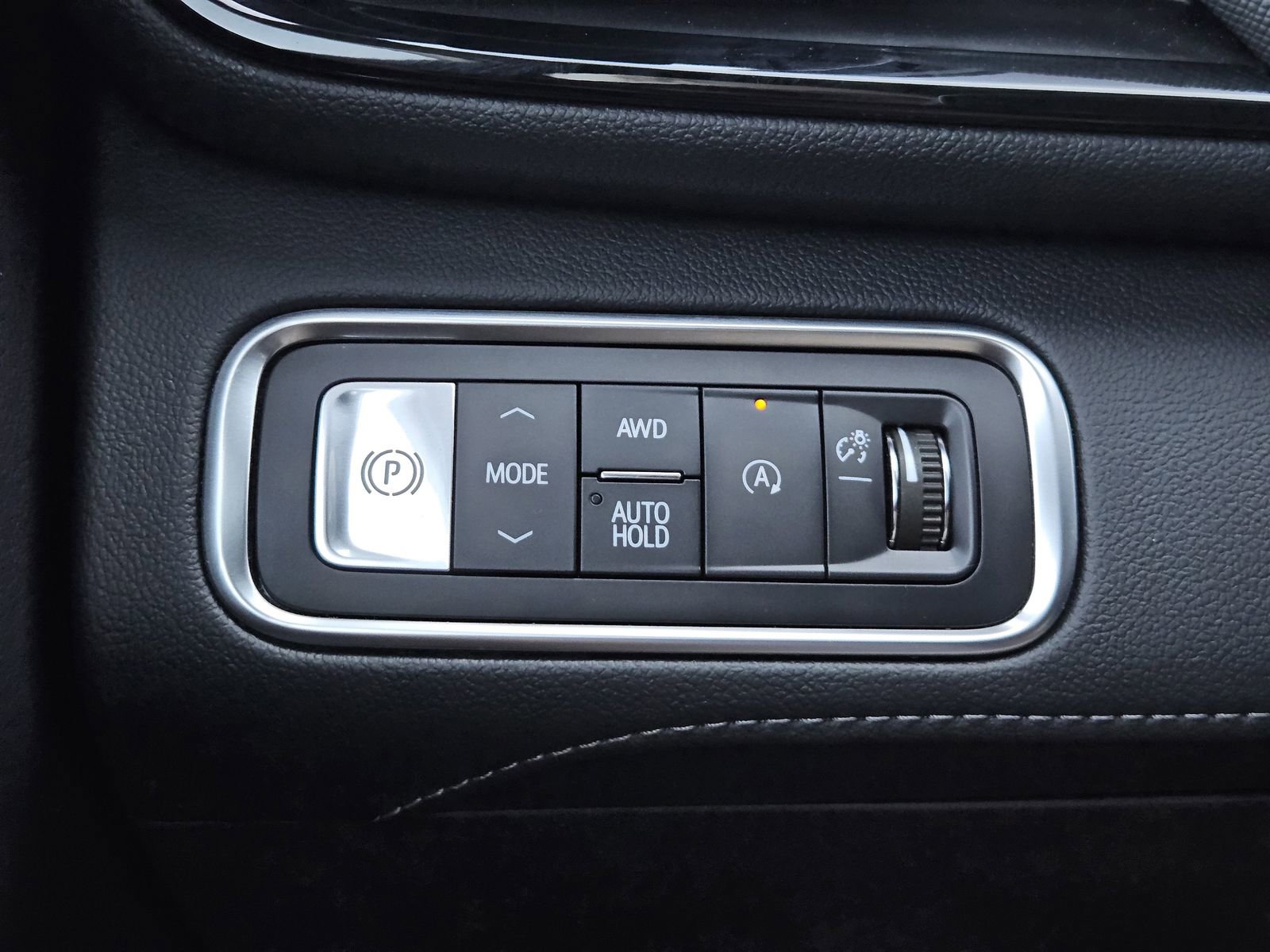 Used 2025 Buick Enclave Preferred image 26