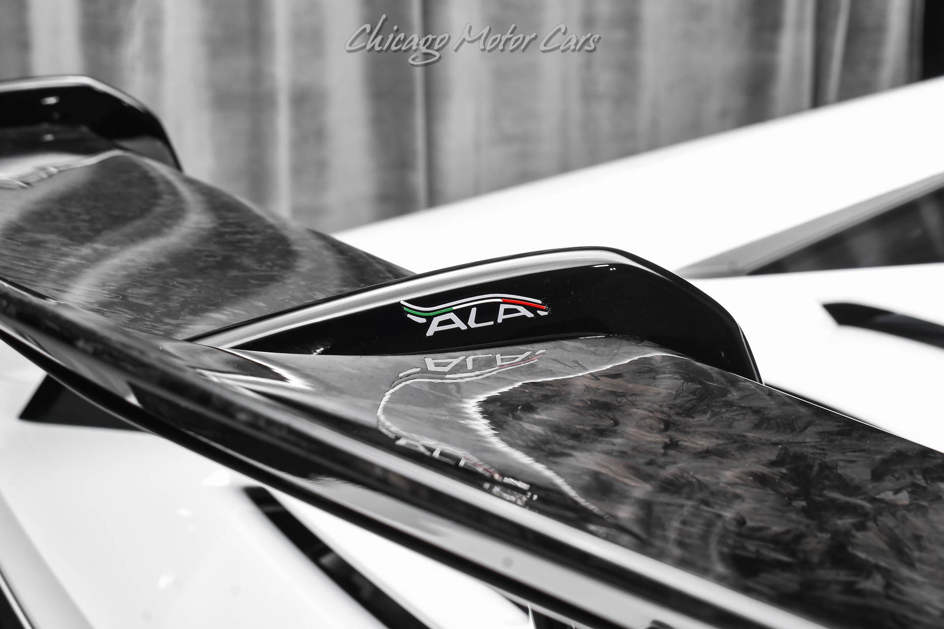 Used 2018 Lamborghini Huracan Performante image 37