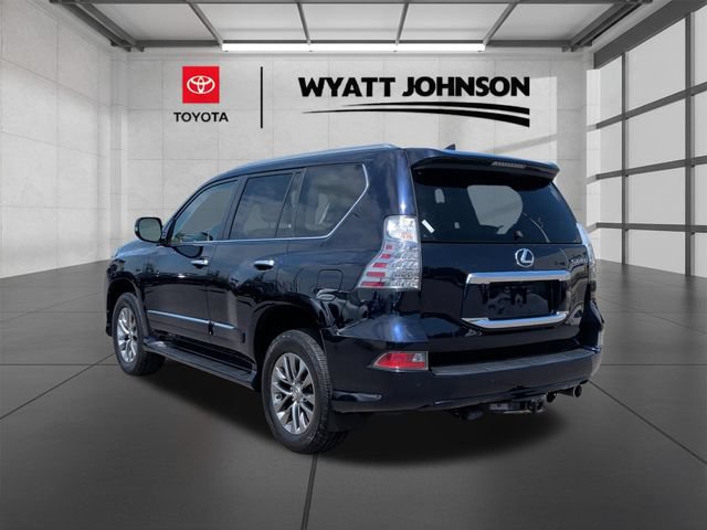 Used 2018 Lexus GX 460 Luxury w/ Preferred Accessory Package AWD/4WD image 3