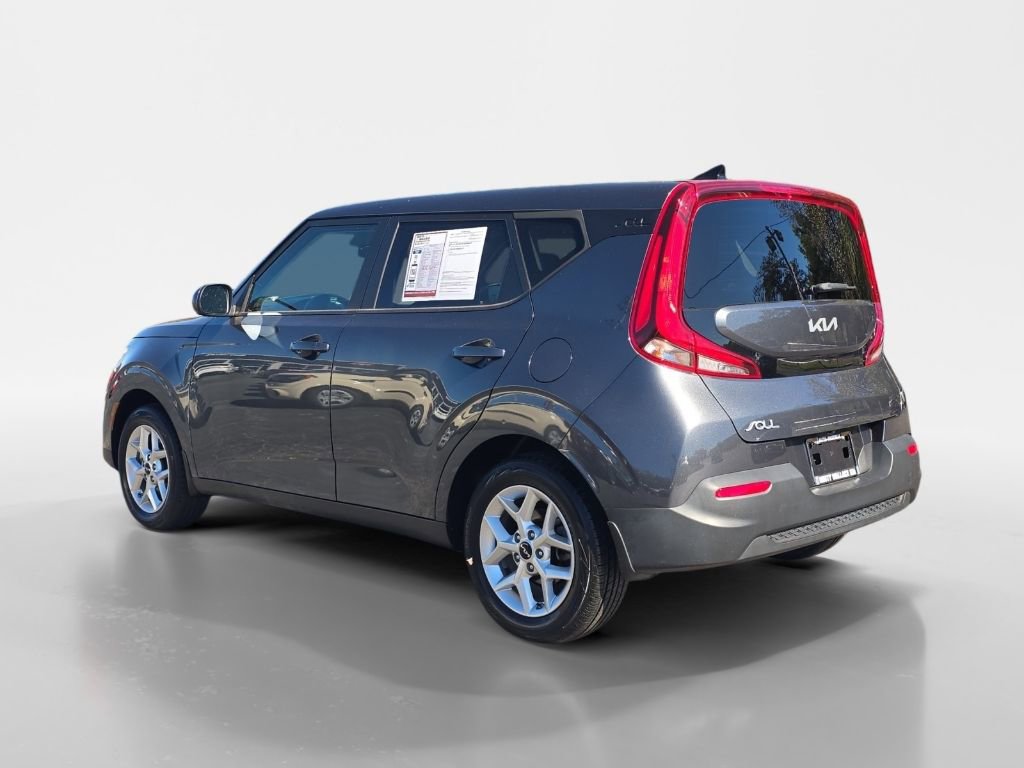 Used 2022 Kia Soul S image 3