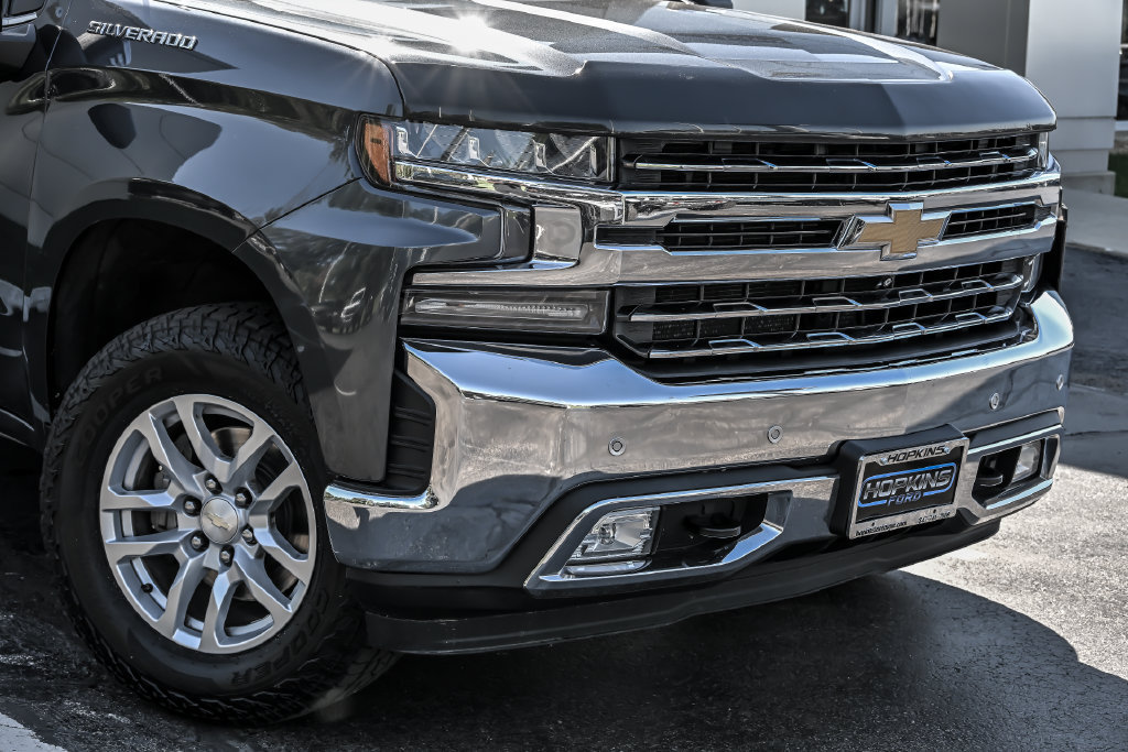 Used 2020 Chevrolet Silverado 1500 LTZ w/ LTZ Plus Package AWD/4WD image 2