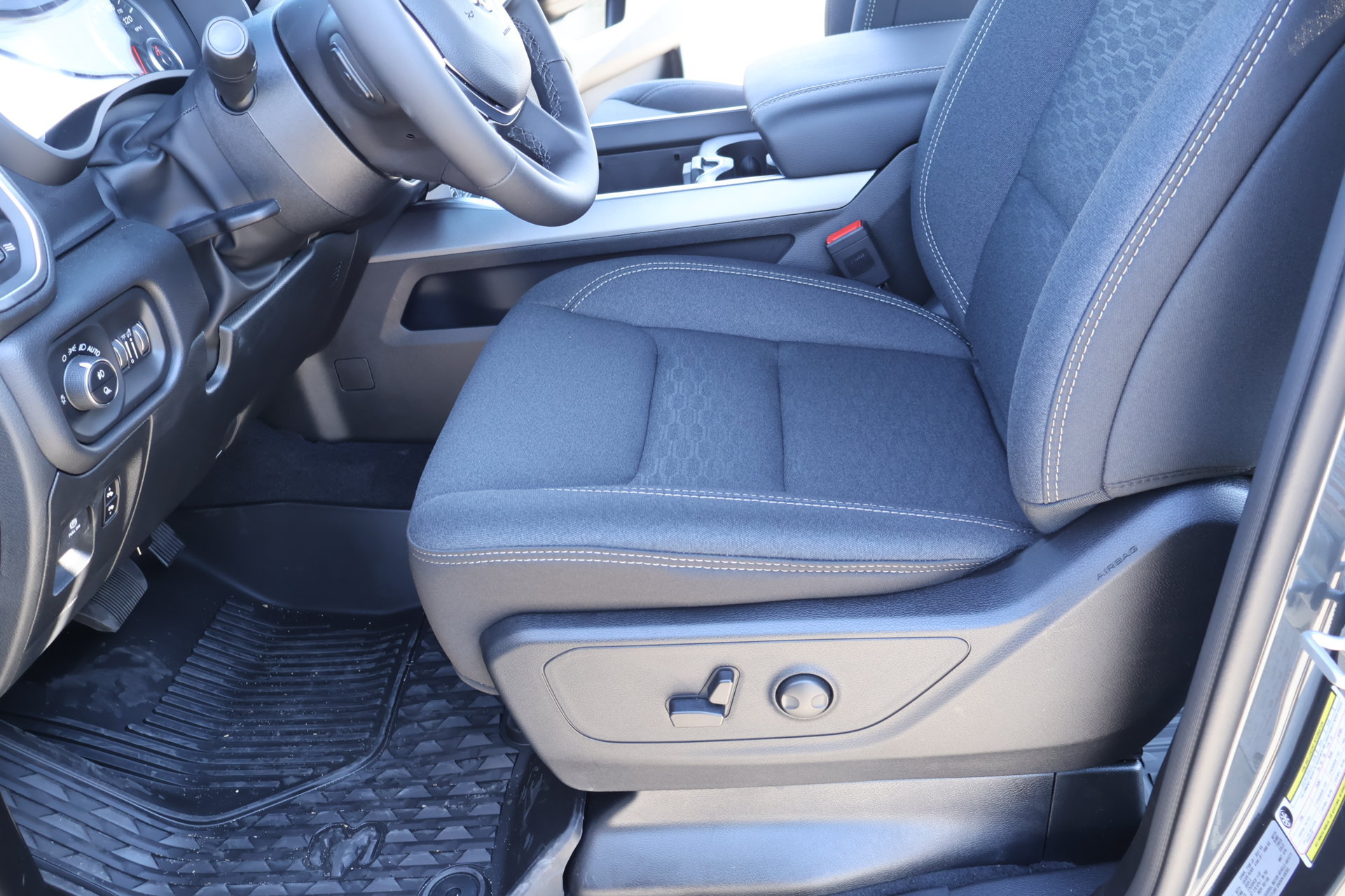 New 2026 RAM 1500 Lone Star AWD/4WD image 12