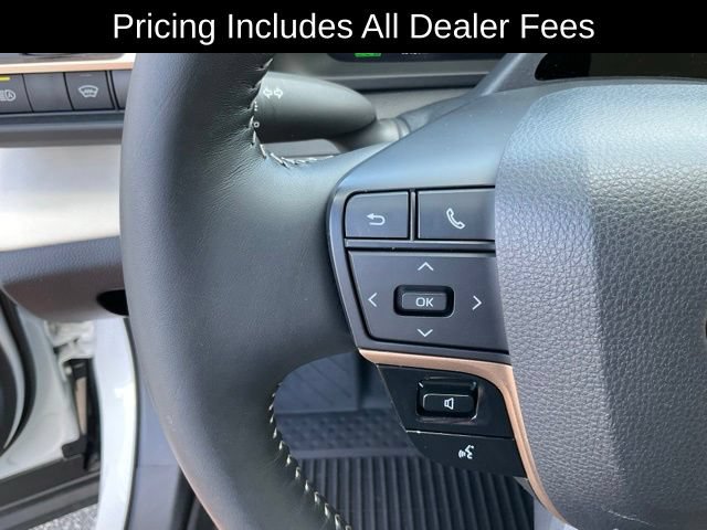 Used 2025 Toyota Crown w/ Advanced Technology Package AWD/4WD image 12